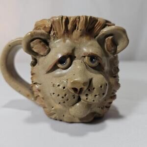 Rare Wizard Of Oz COURAGE The Lion Pottery Coffee Mug.